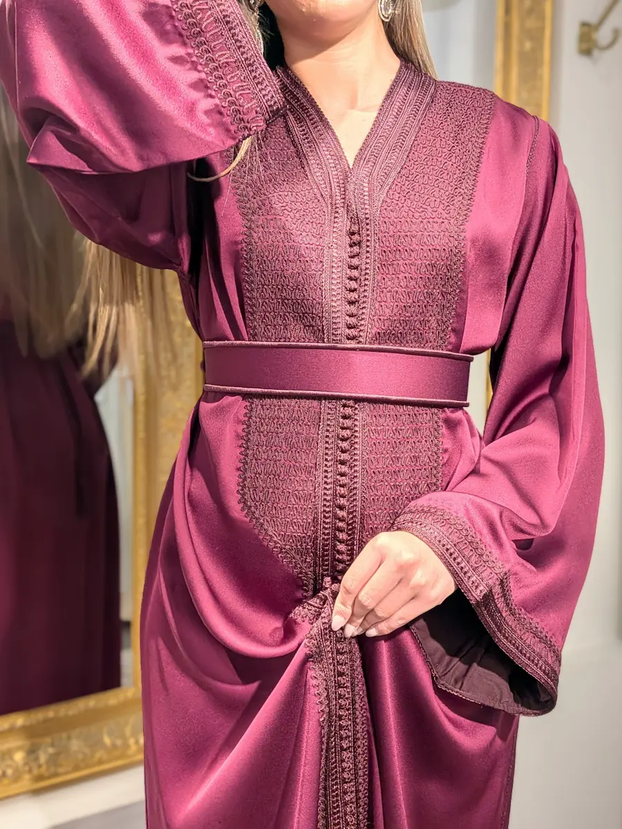 caftan broderie bordeaux 10