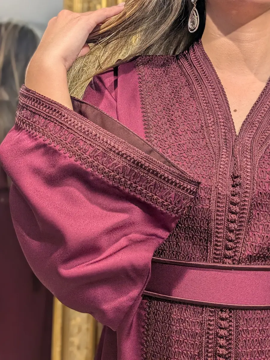caftan broderie bordeaux 13