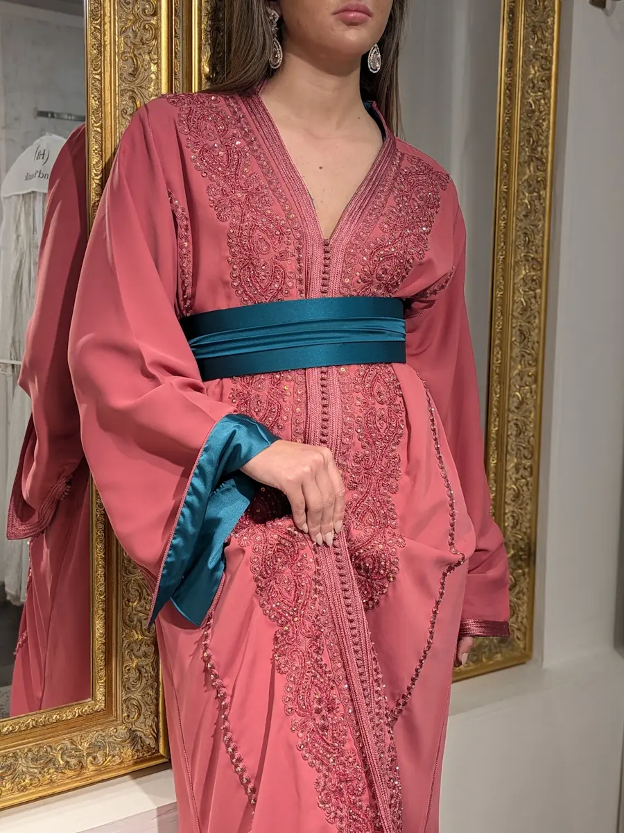 caftan broderie vieux rose (copie)
