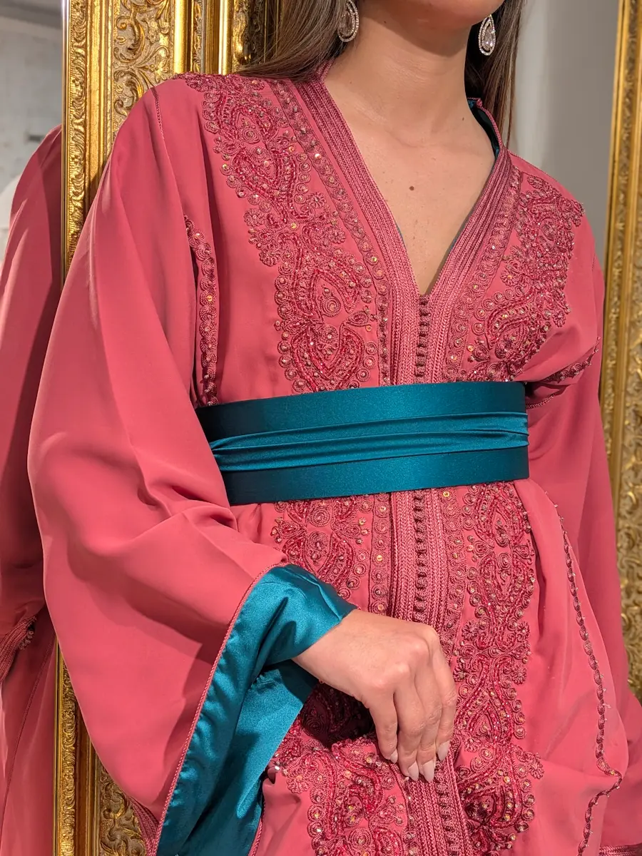 caftan broderie vieux rose (copie)