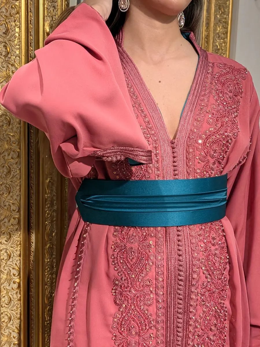 caftan broderie vieux rose (copie)